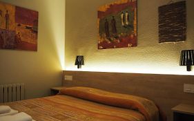 Hostal Acella